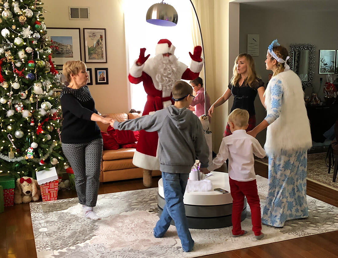 Дед Мороз и Снегурочка в Нью-Йорке